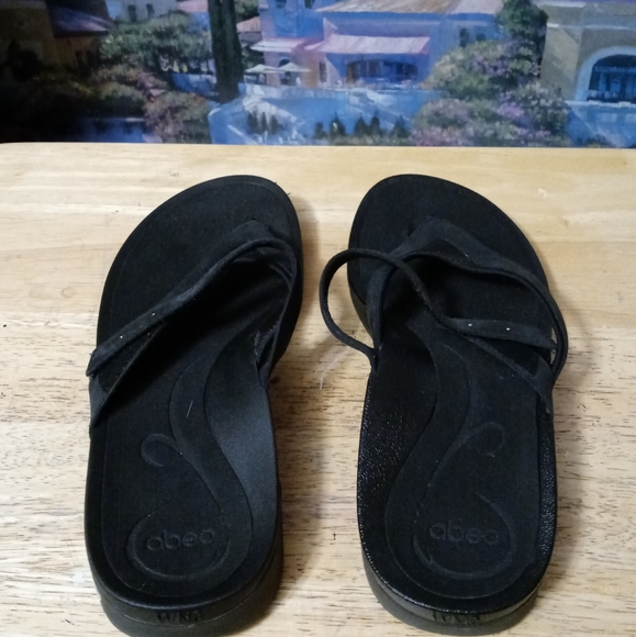 abeo acacia sandals